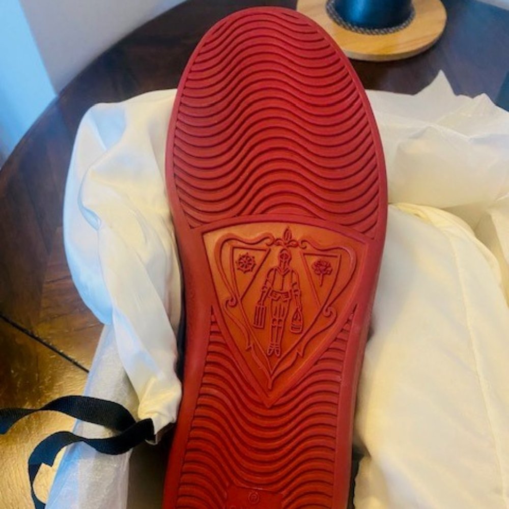 NEW  AUTHENTIC  MEN - Gucci Sneakers!! - Picture 6 of 10